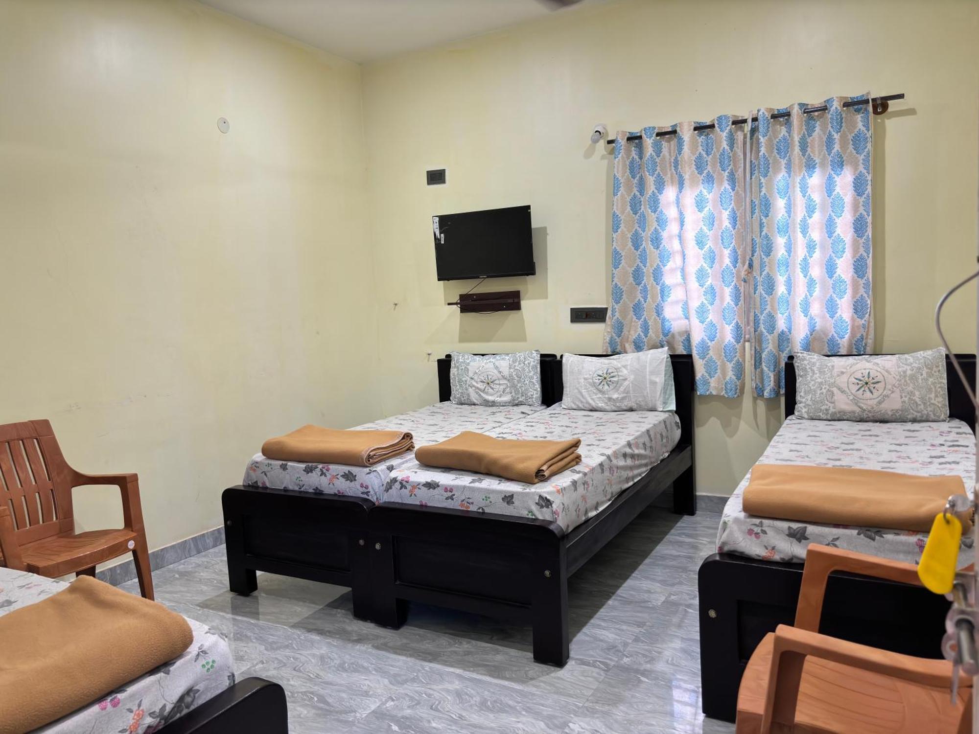Sri Siri Lodge And Hotel Chikmagalūr 외부 사진