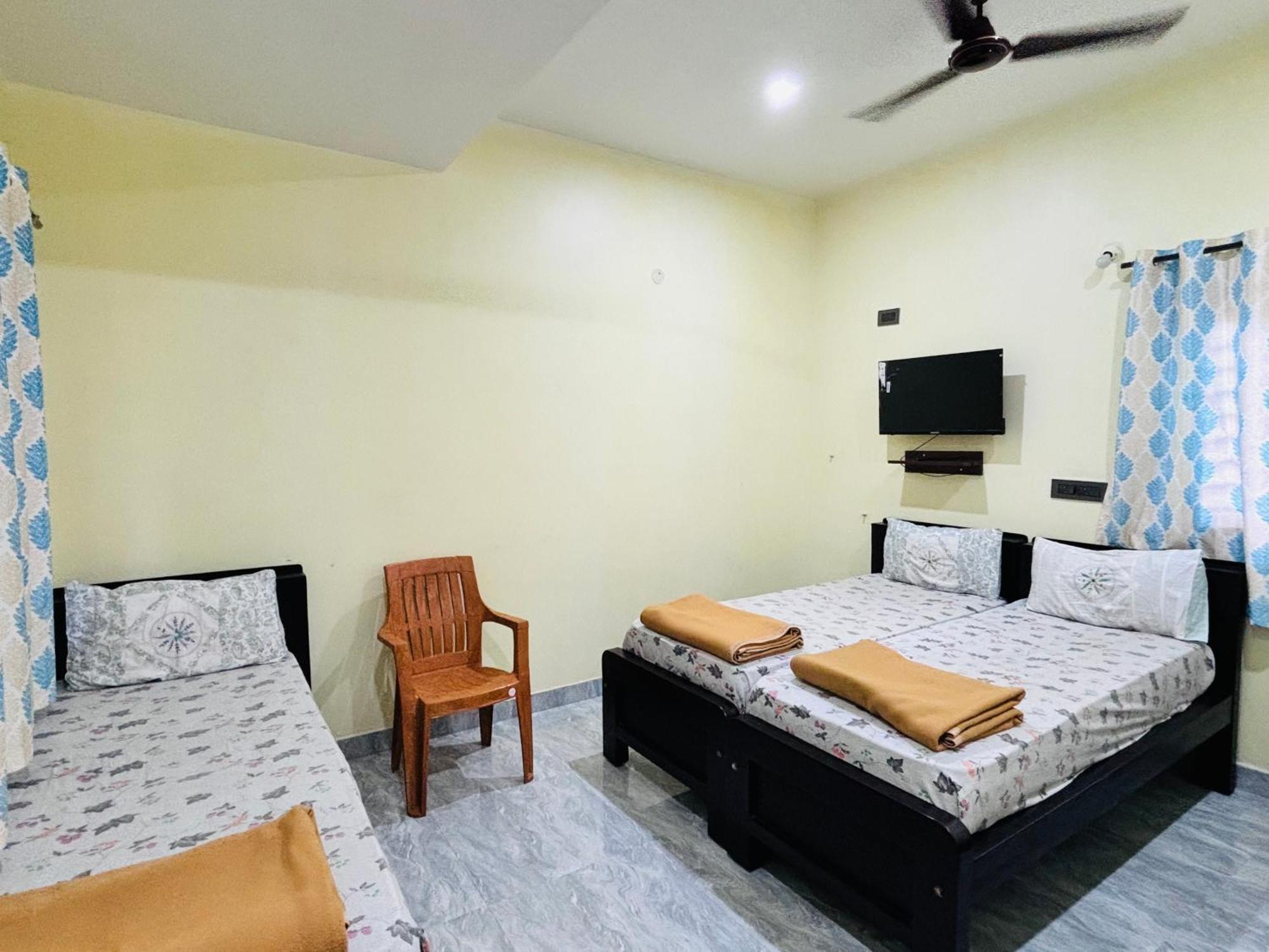 Sri Siri Lodge And Hotel Chikmagalūr 외부 사진