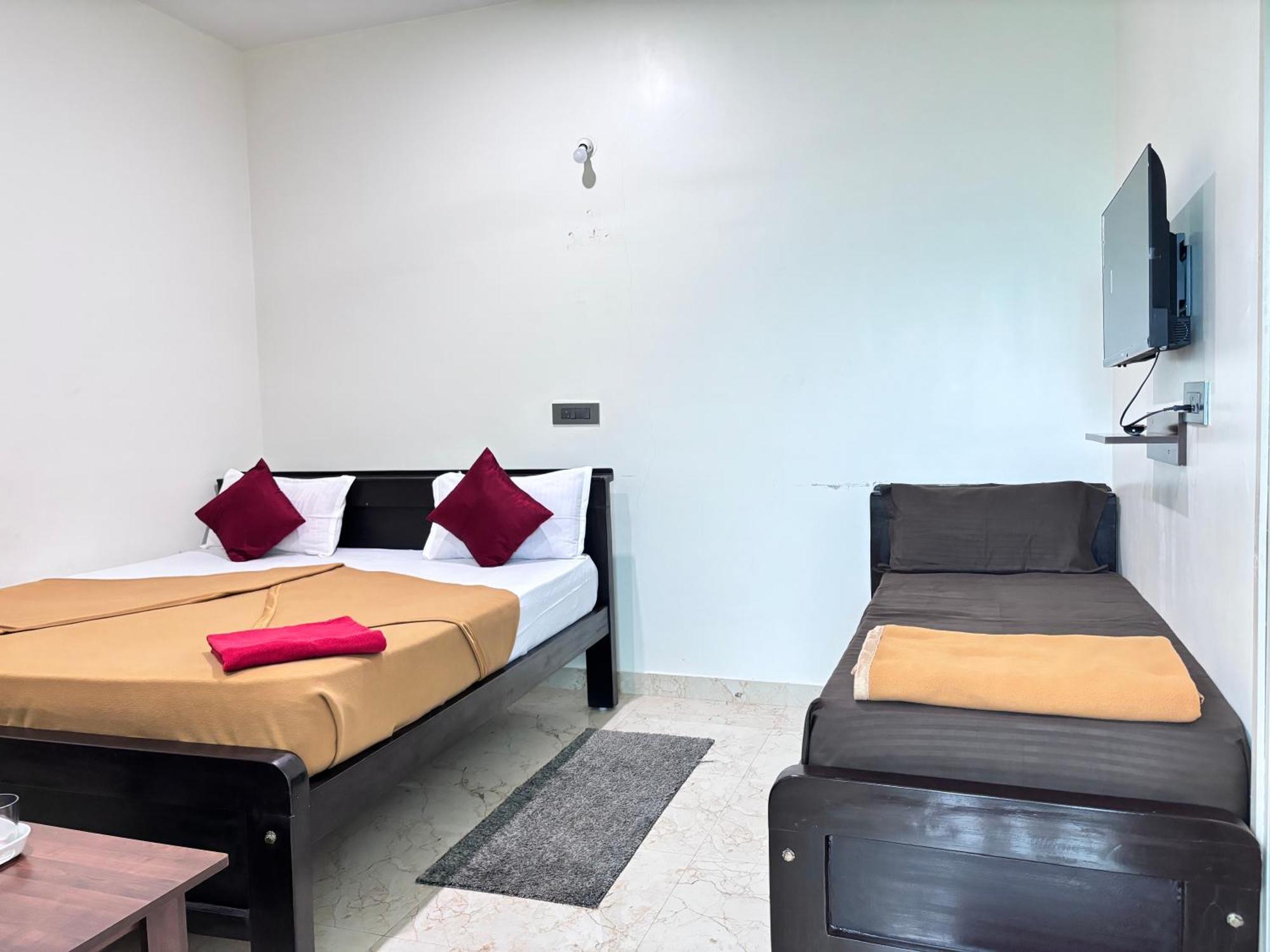 Sri Siri Lodge And Hotel Chikmagalūr 외부 사진