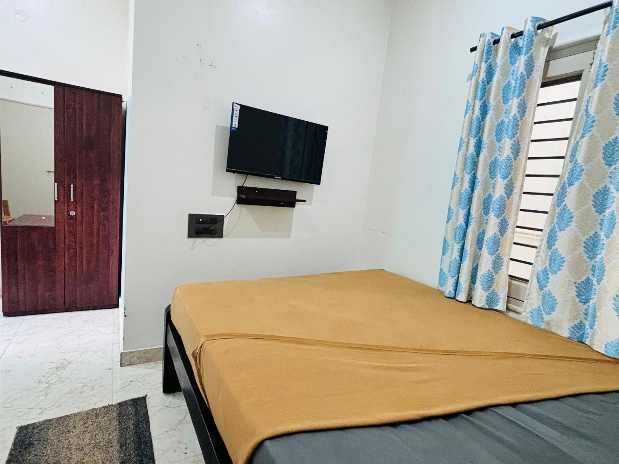 Sri Siri Lodge And Hotel Chikmagalūr 외부 사진