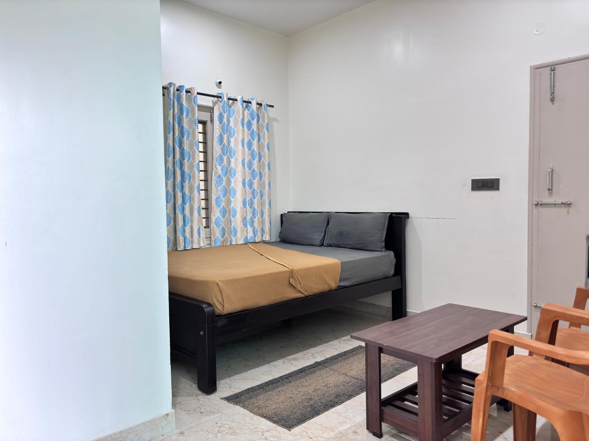 Sri Siri Lodge And Hotel Chikmagalūr 외부 사진